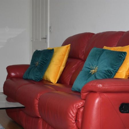 Classy Campbell Park Apartment, Balcony & Free Parking Milton Keynes Exterior foto